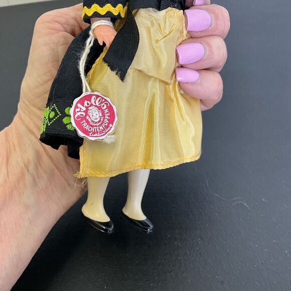 Vintage Handmade Austrian Doll 8" Tall Trachtenpuppen New With Tags - Picture 10 of 10